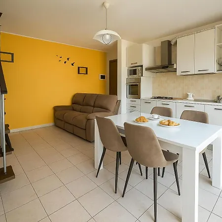 Casa Amelia Oristano, 10 Minutes From The Beaches Daire Oristano
